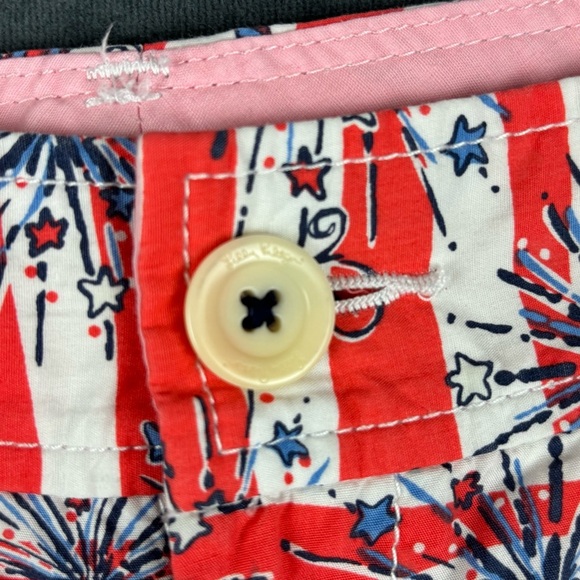 EUC Lilly Pulitzer Women’s Callahan Sunseeker Shorts in She’s a Firecracker Sz 0 - Picture 3 of 12